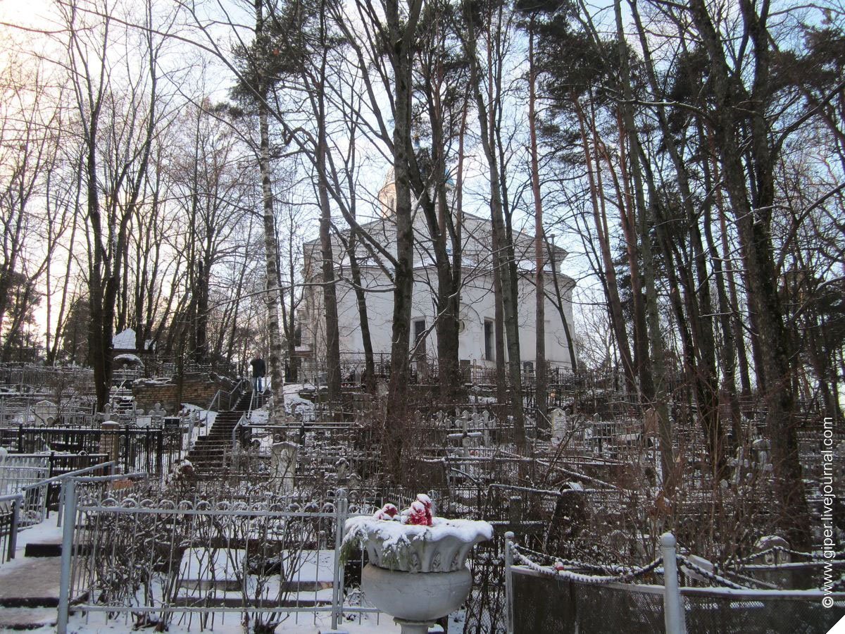 Шуваловское кладбище в Санкт-Петербурге