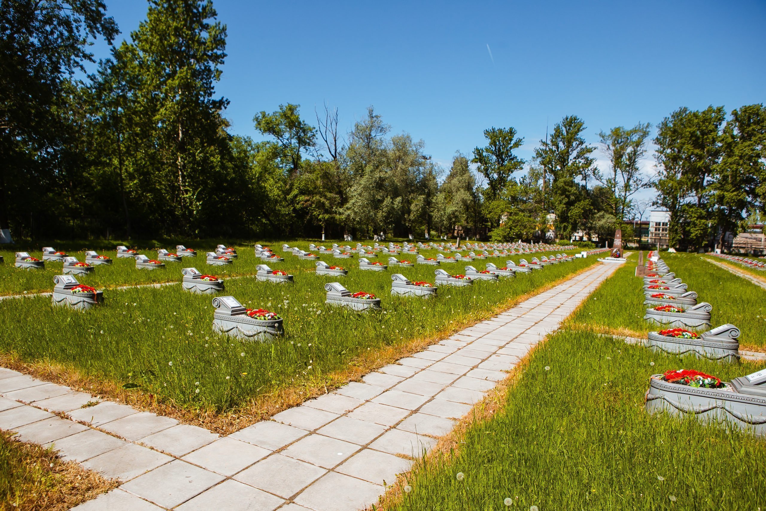 Южное воинское кладбище в Санкт-Петербурге